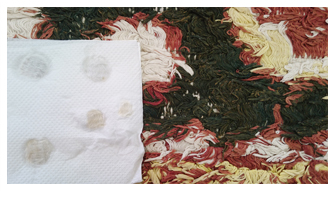 鍋島緞通の移染について鍋島緞通に限らず移染はありますが、赤穂緞通独特の技で解決します。